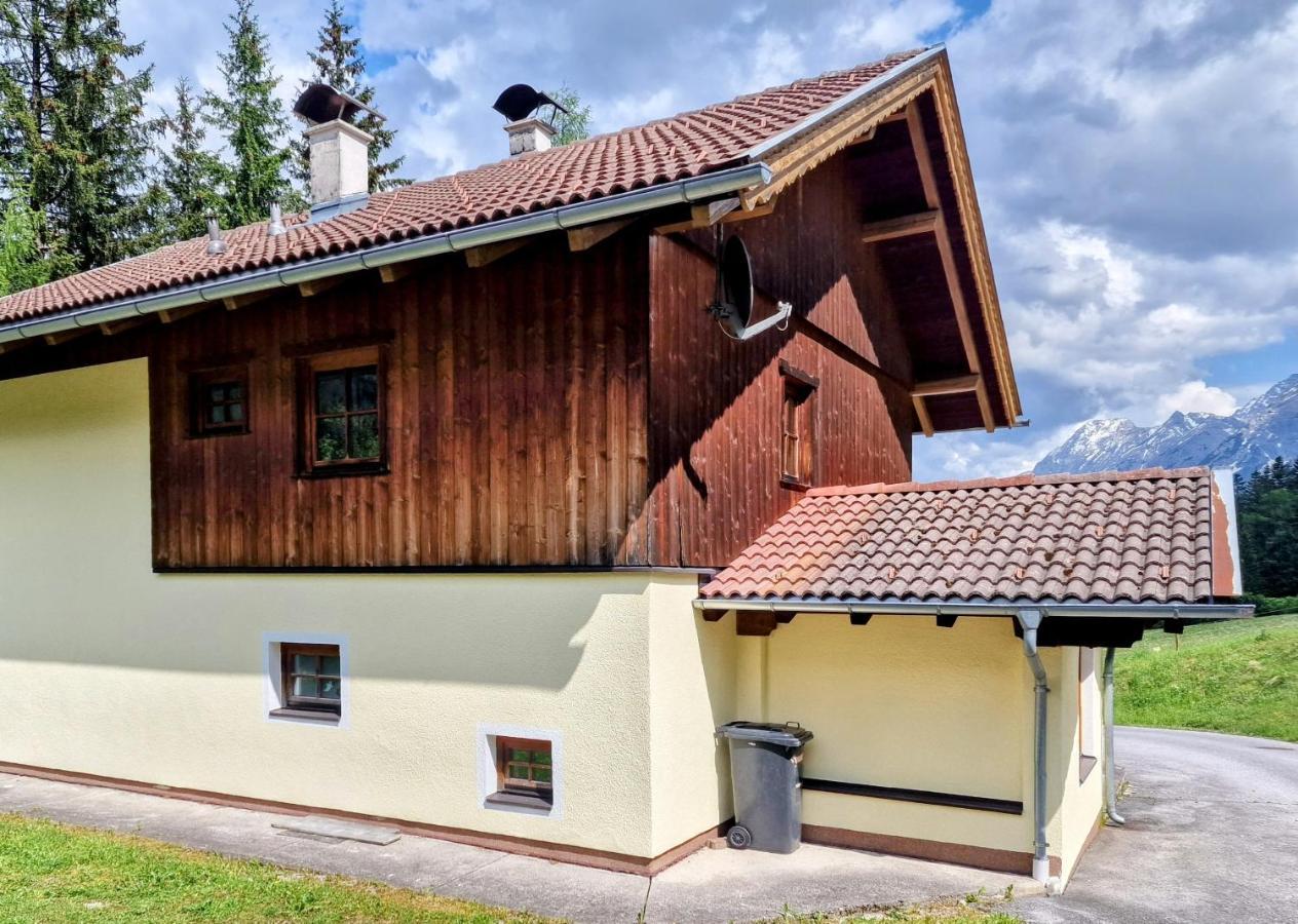 Ferienhaus Alpenschloessl 레르모스 외부 사진